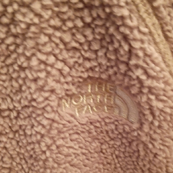 The North Face Light Gray Teddy Jacket - Picture 7 of 10